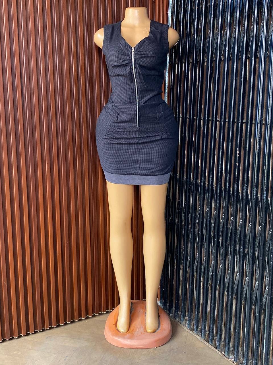 Size8 M703