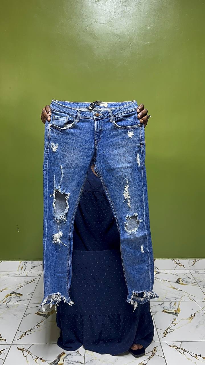 Size10 J127
