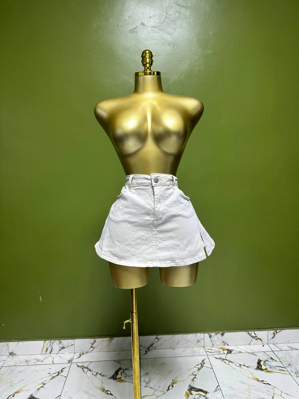 Size8 J681
