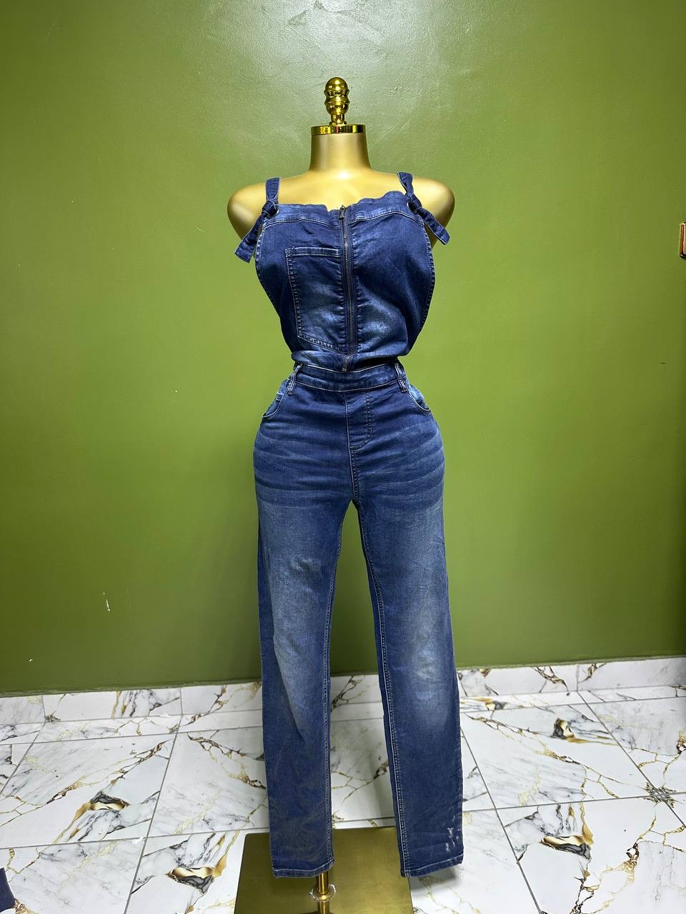 Size8 J689