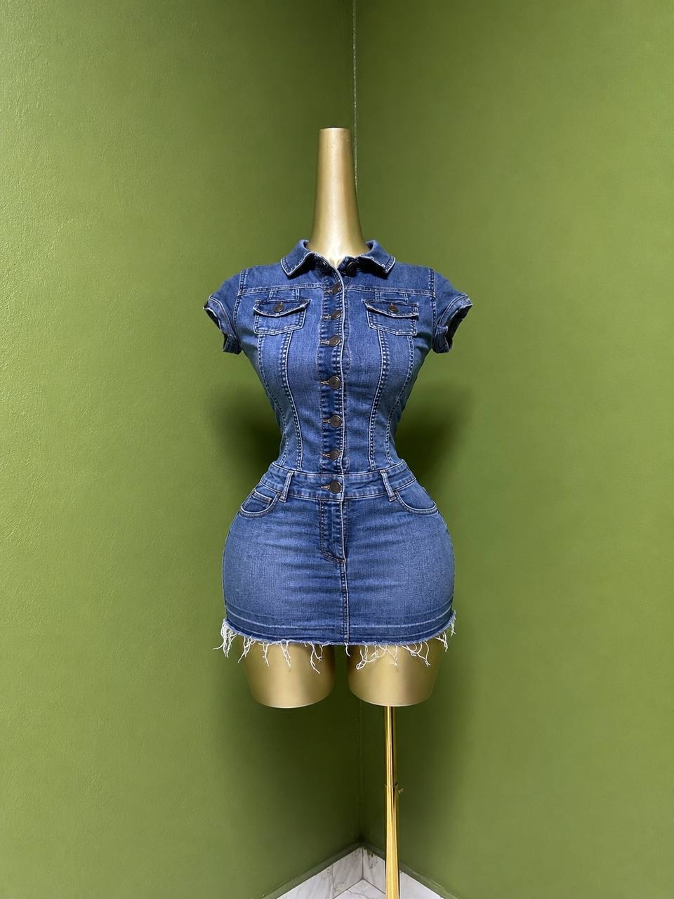 Size6 D2146