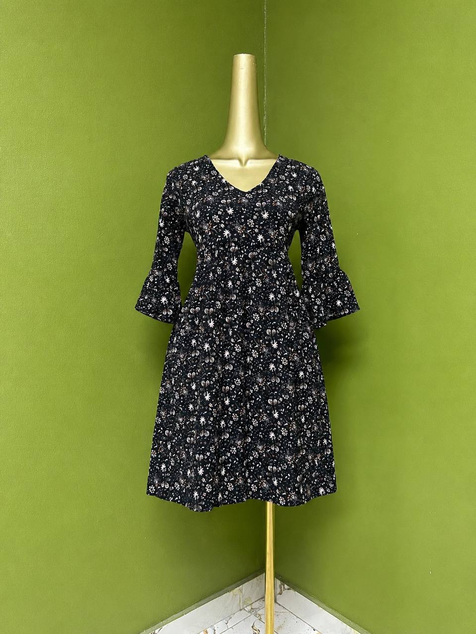 Size12 D489