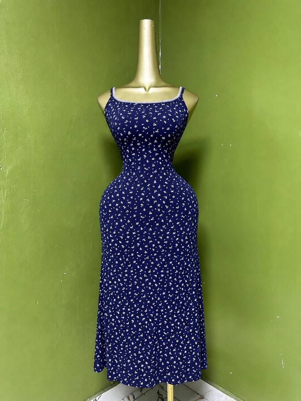 Size8 D498