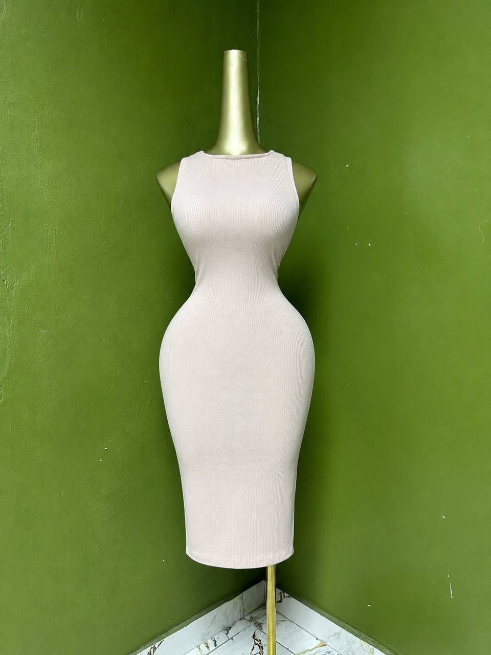 Size8 D545