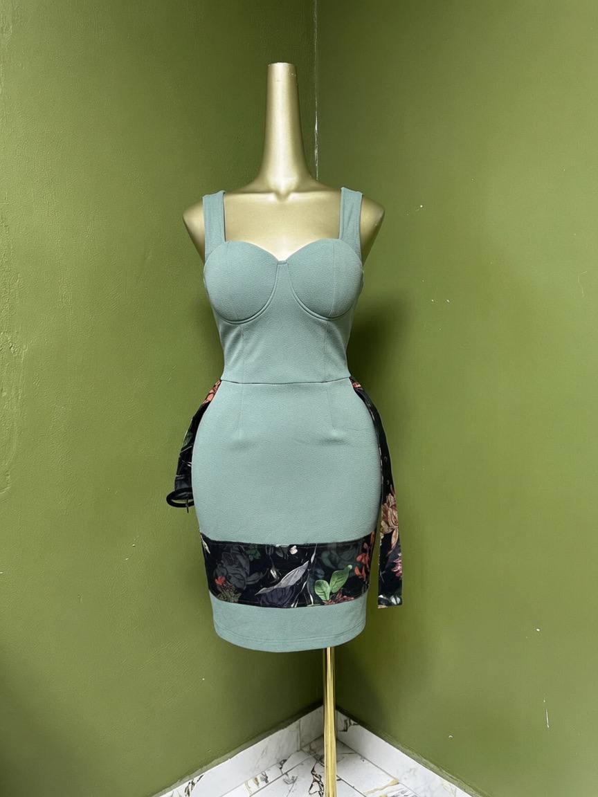 Size6 D670