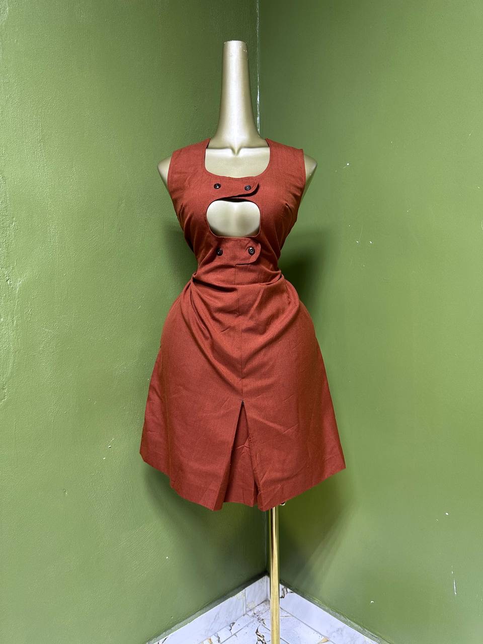 Size10 D777