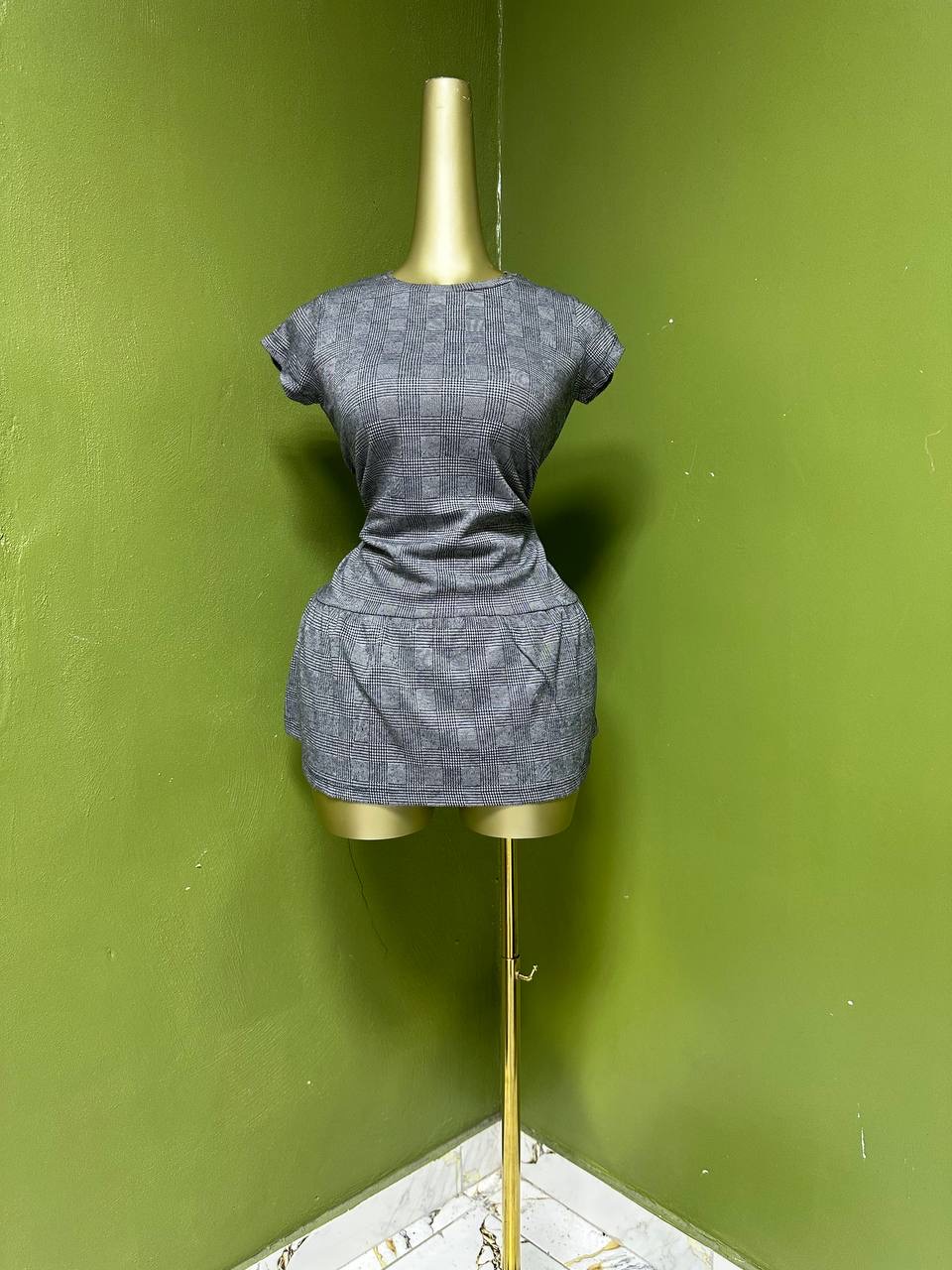Size6 D895