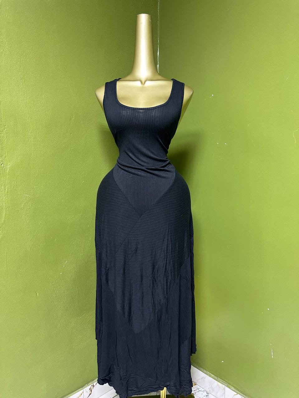 Size12 D933