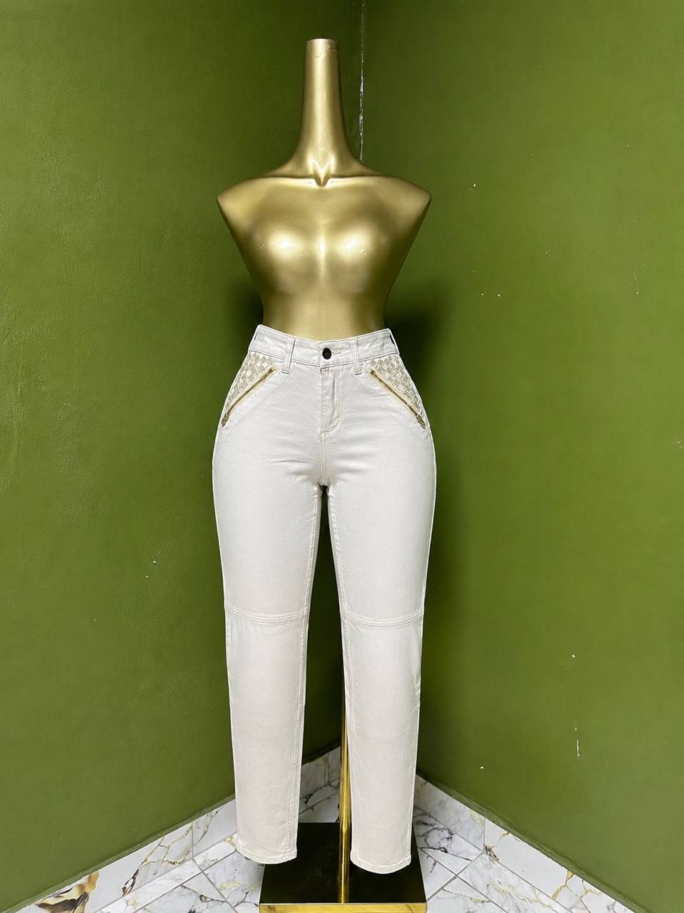 Size6 A1022