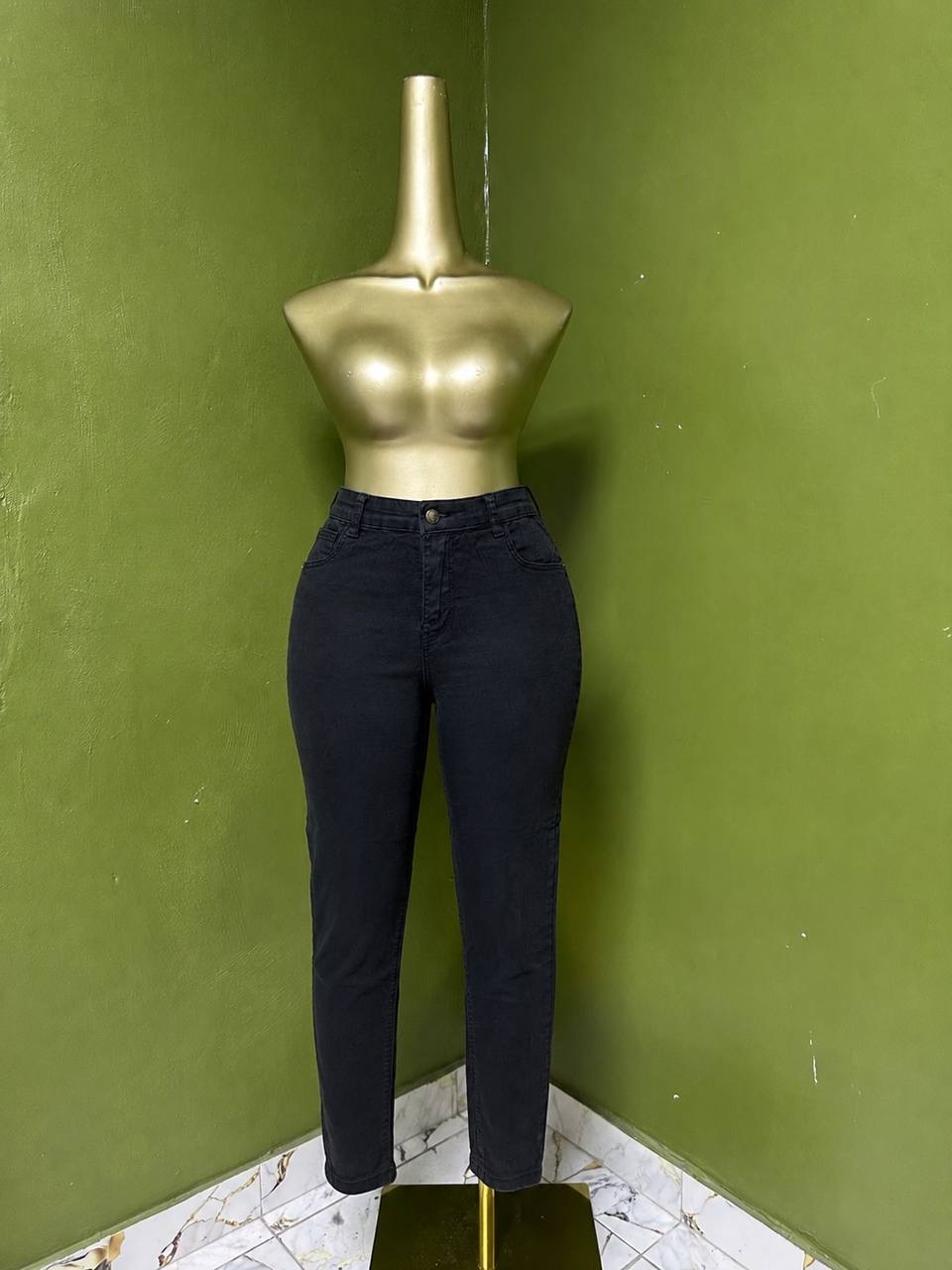 Size10 A1028