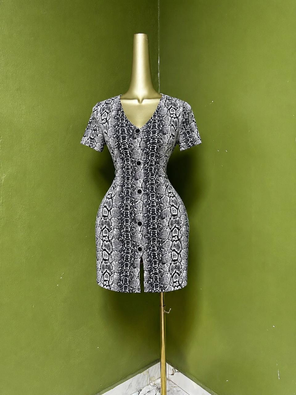 Size8 A1305