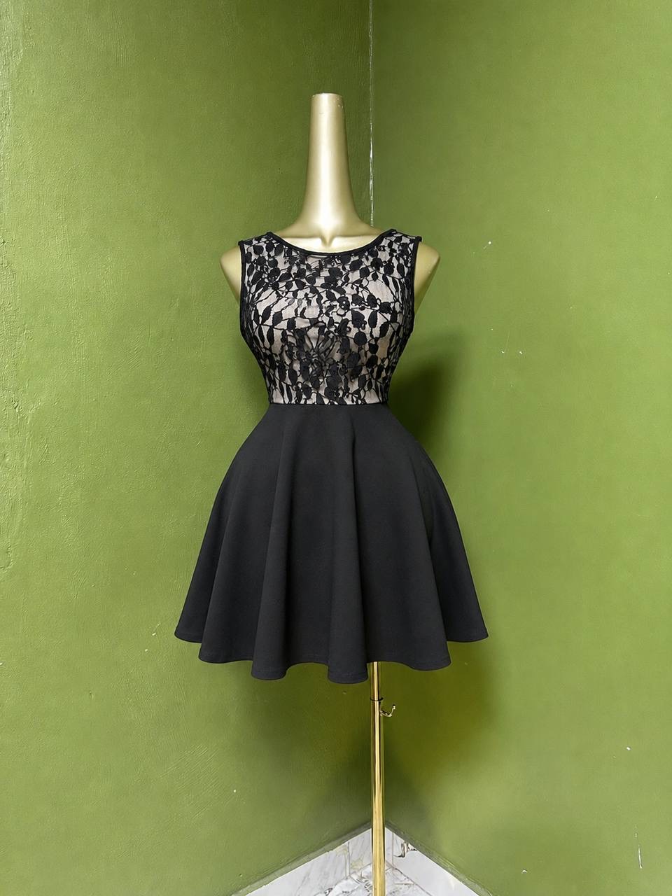 Size8 A1333