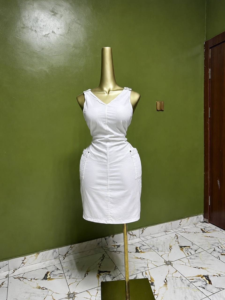 Size10 J869