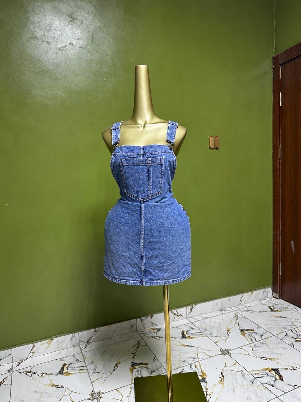 Size22 J870
