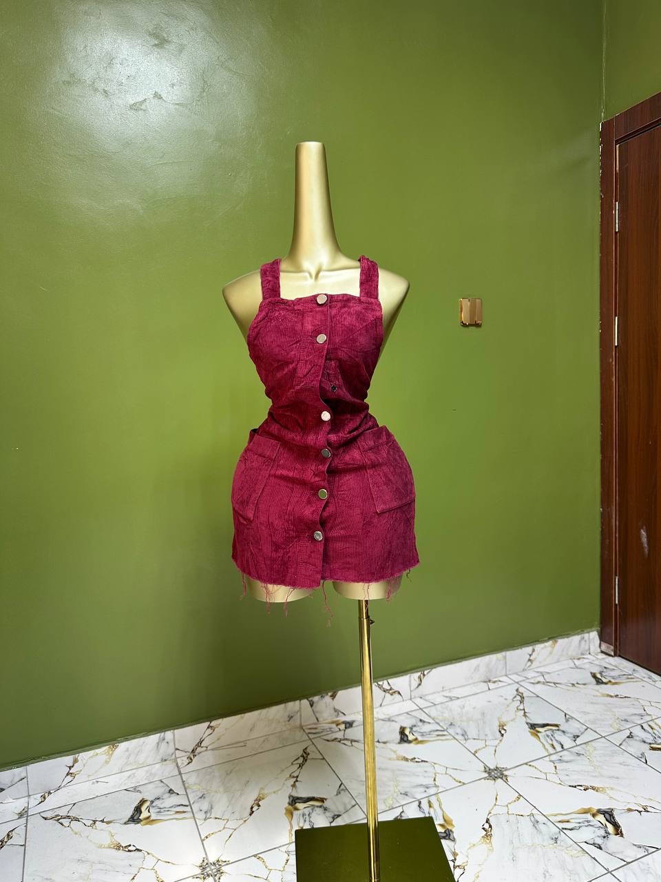 Size8 J901