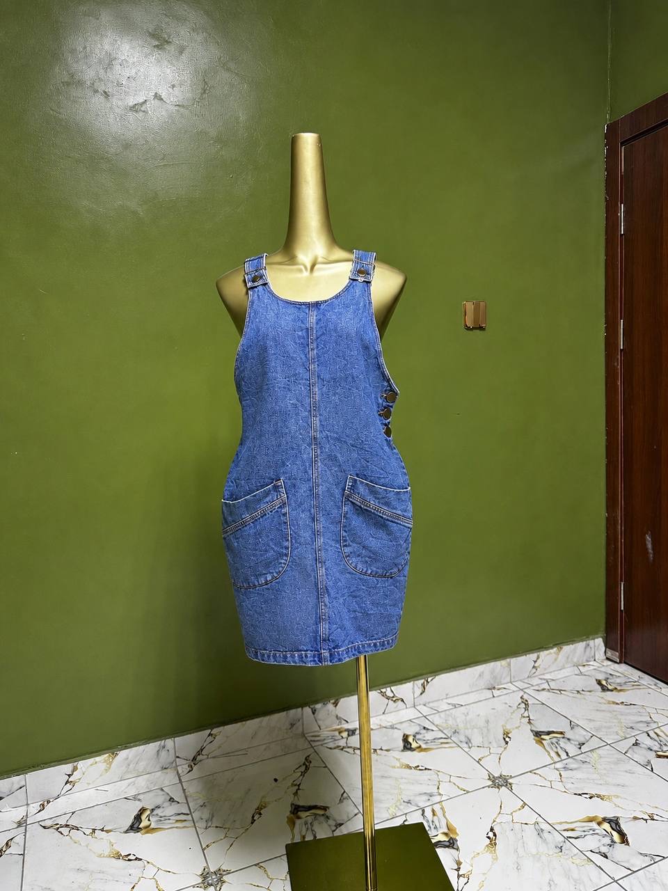 Size10 J945