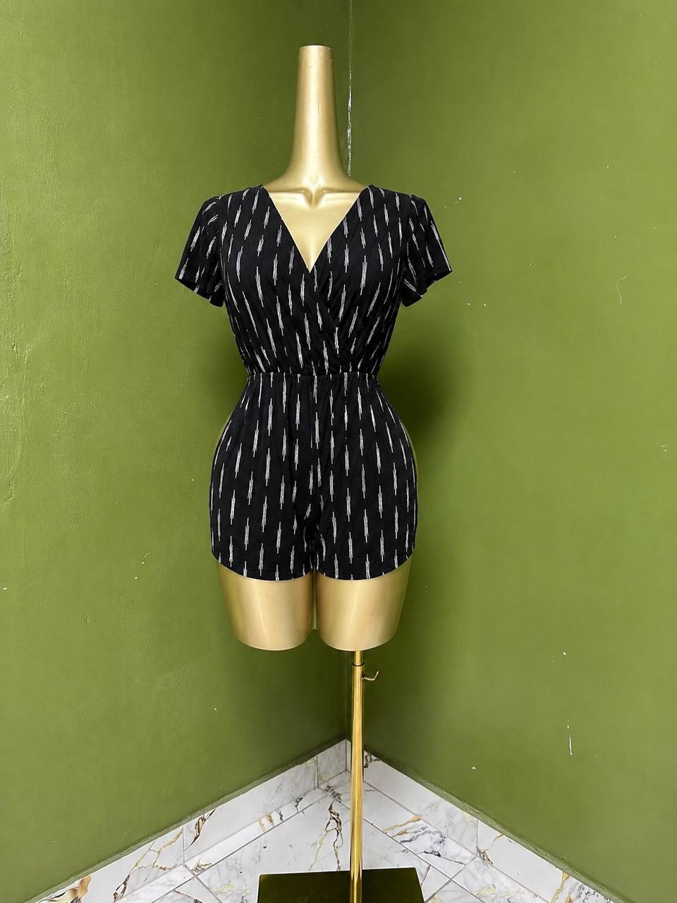 Size10 D1528