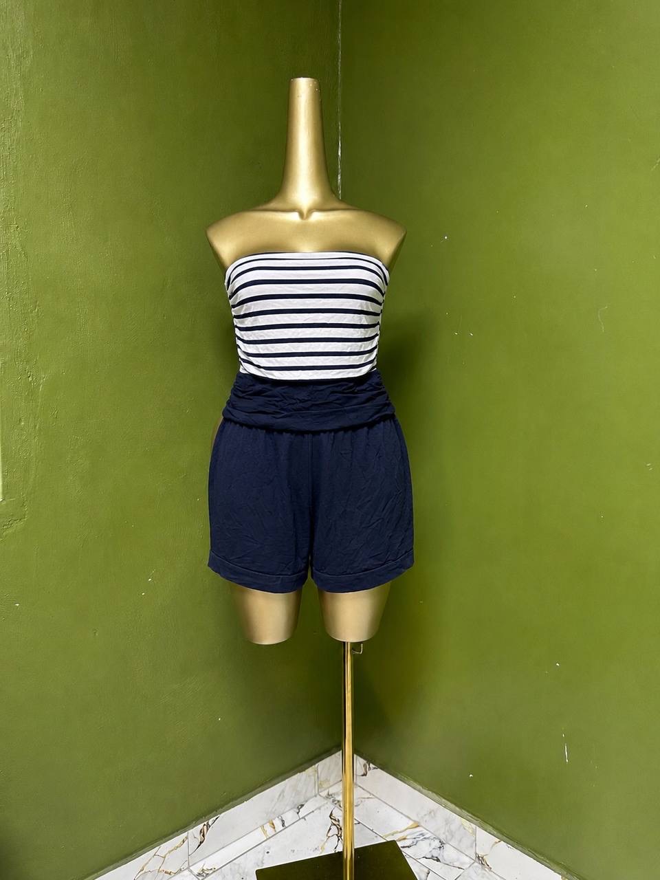 Size6 D1605