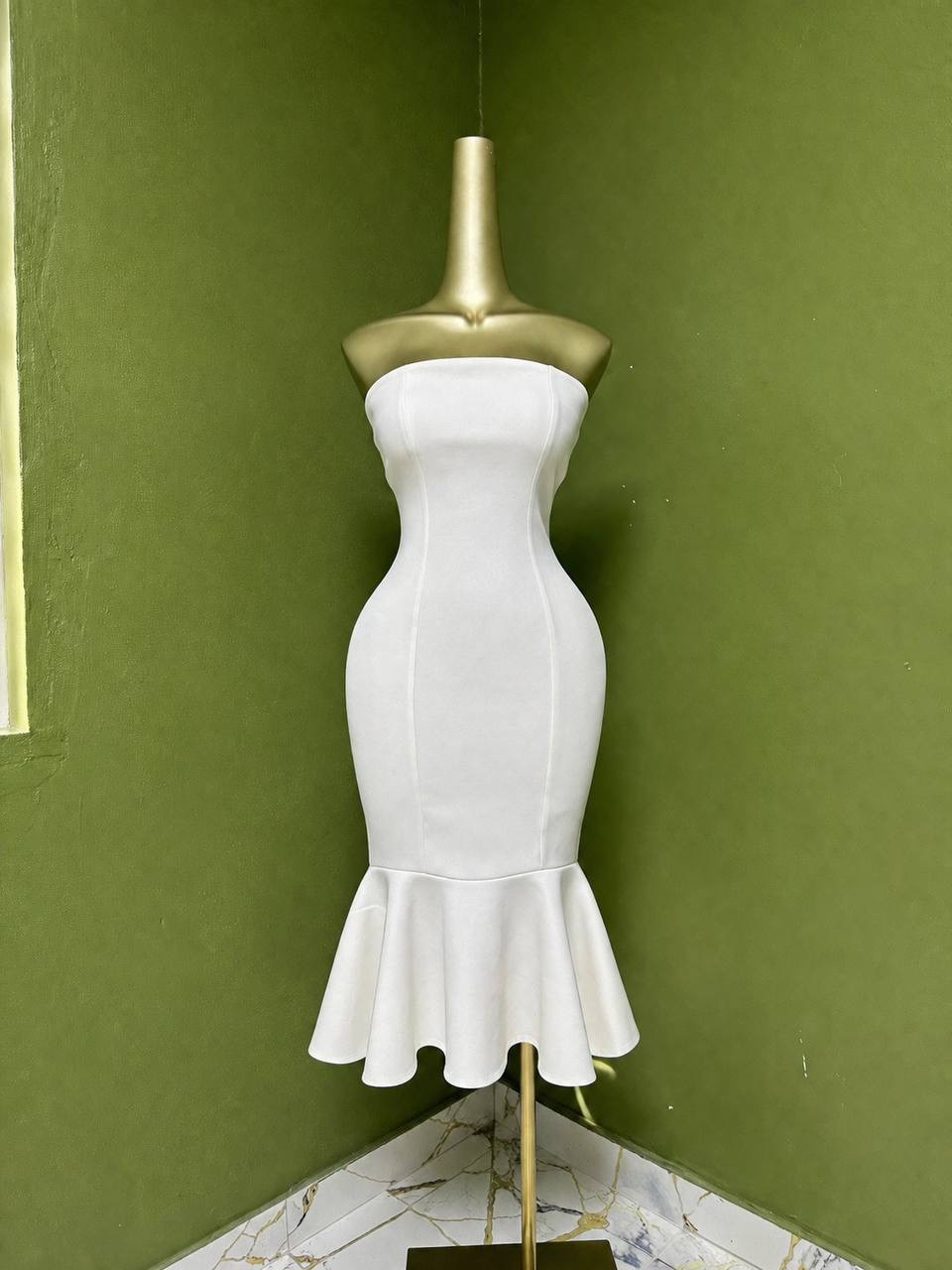 Size8 D27