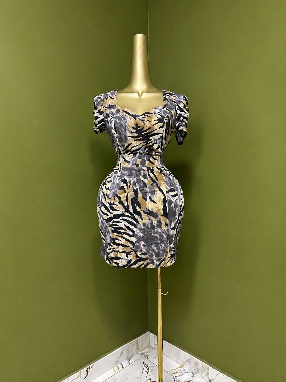 Size10 D192