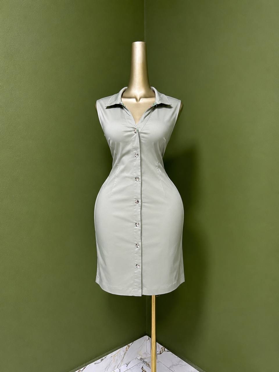 Size12 D2039